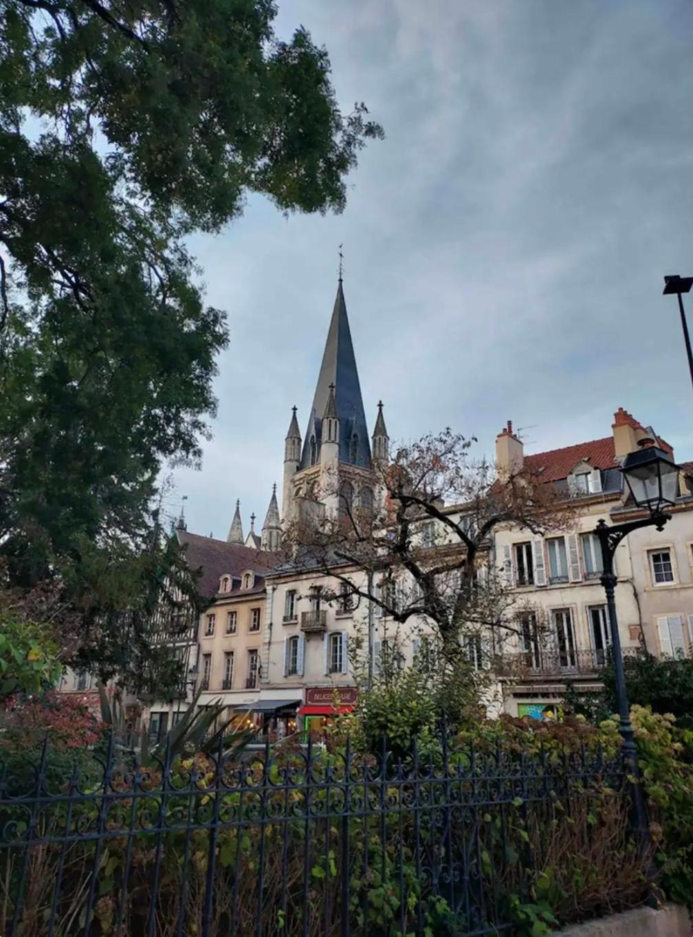 Le Charme Dubois Apartment ดีจอง ภายนอก รูปภาพ